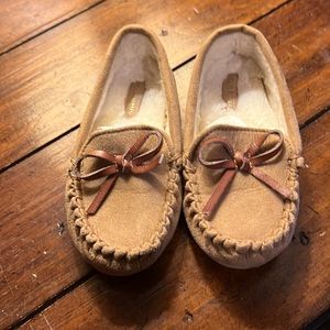 Old Navy kids slippers size S